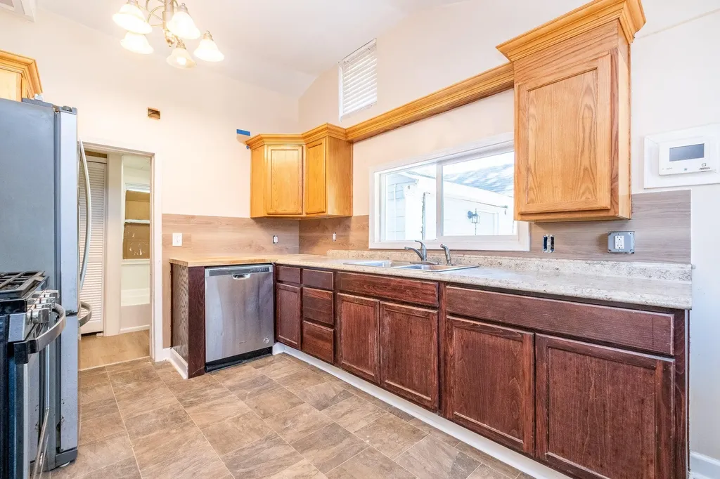 16167 Hauss Avenue Eastpointe City MI 48021