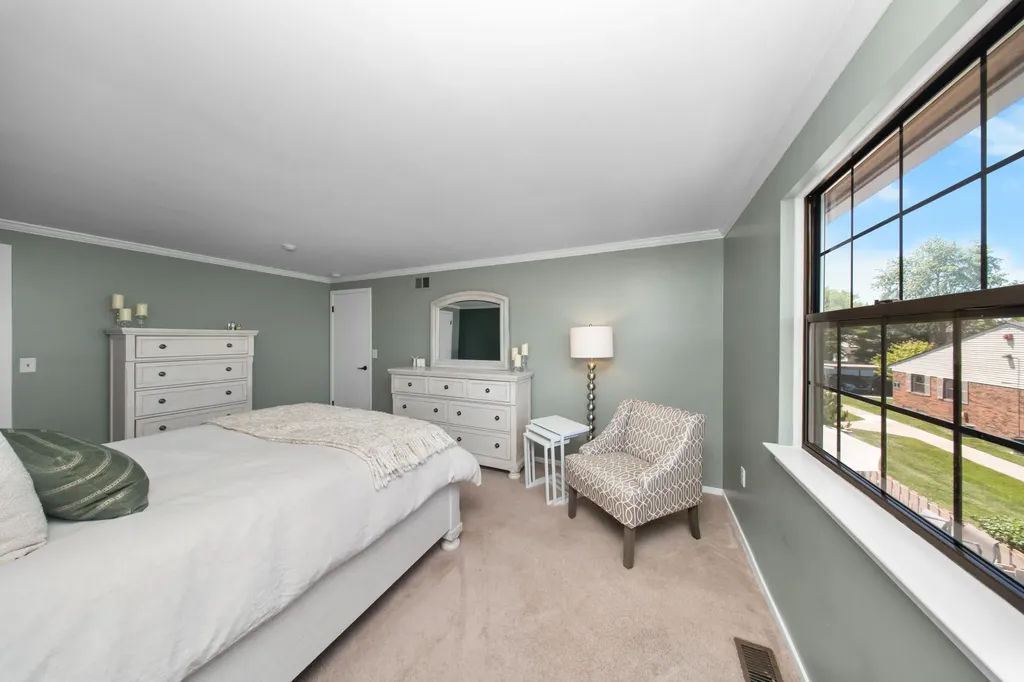 2071 Vine Way Drive Canton Charter Township MI 48188