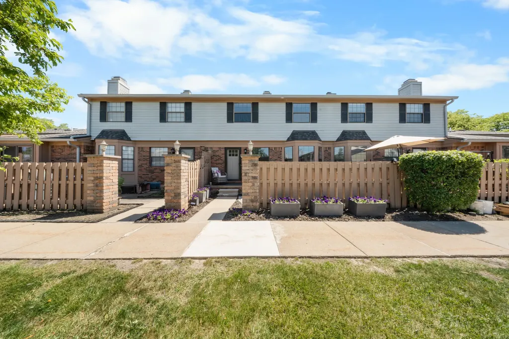 2071 Vine Way Drive Canton Charter Township MI 48188