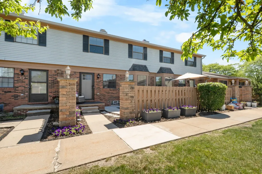 2071 Vine Way Drive Canton Charter Township MI 48188