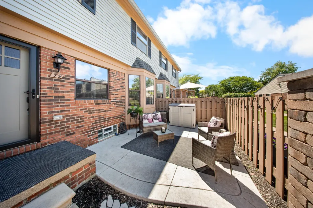 2071 Vine Way Drive Canton Charter Township MI 48188