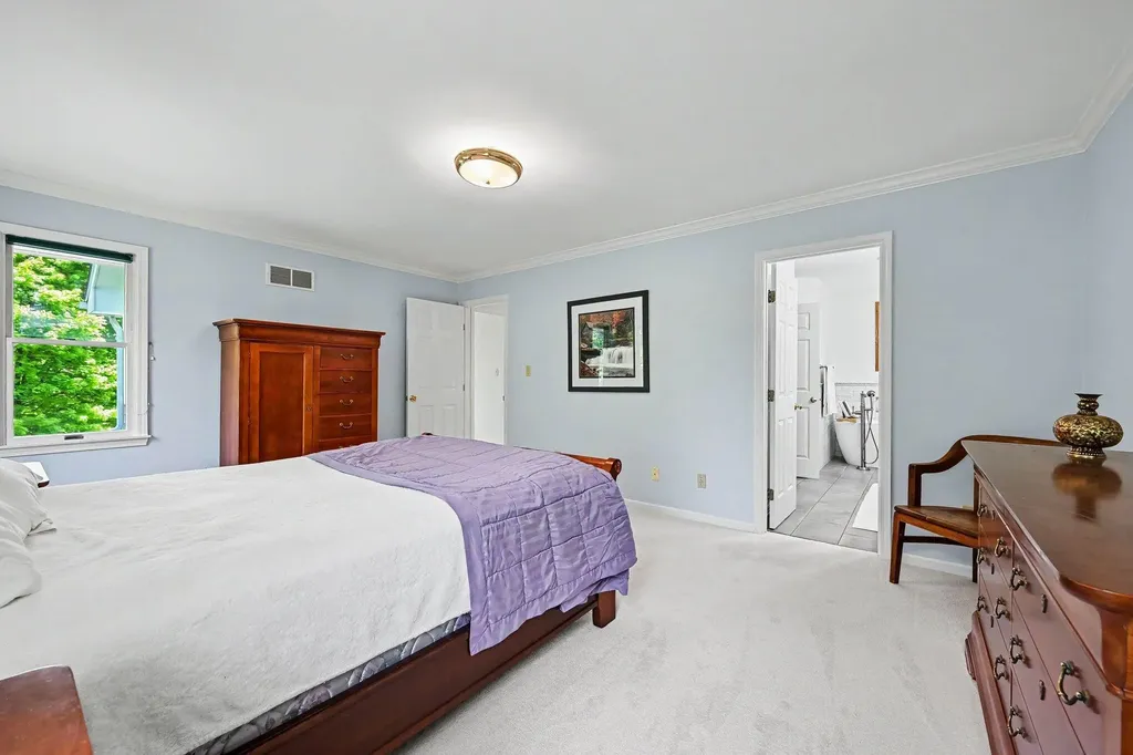 1964 Oakview Drive Pittsfield Charter Township MI 48108