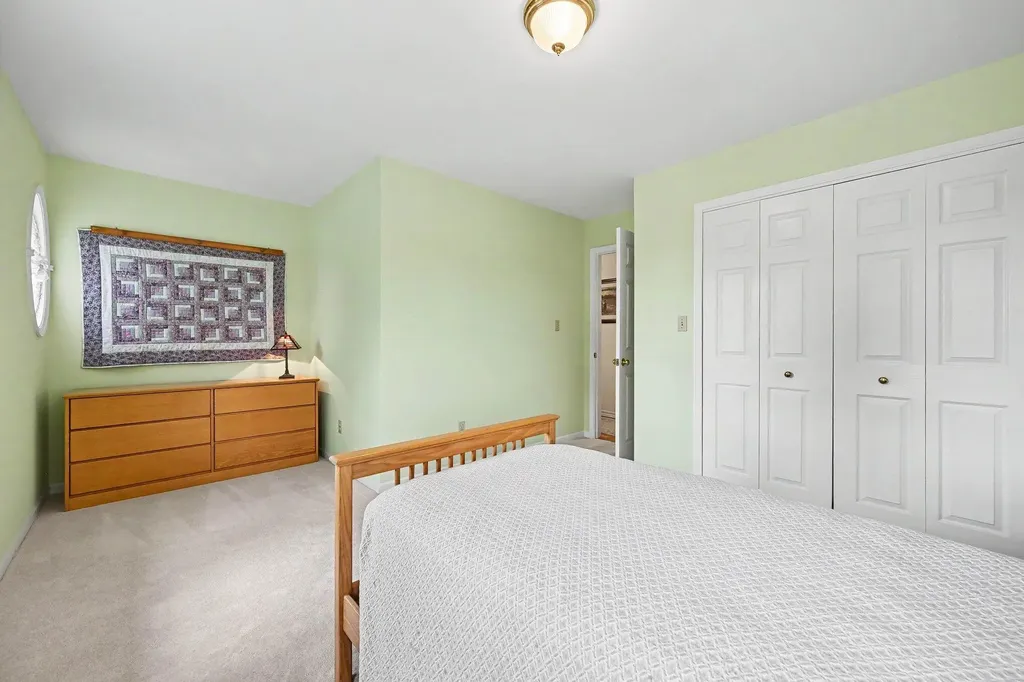 1964 Oakview Drive Pittsfield Charter Township MI 48108