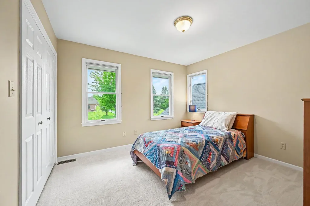1964 Oakview Drive Pittsfield Charter Township MI 48108
