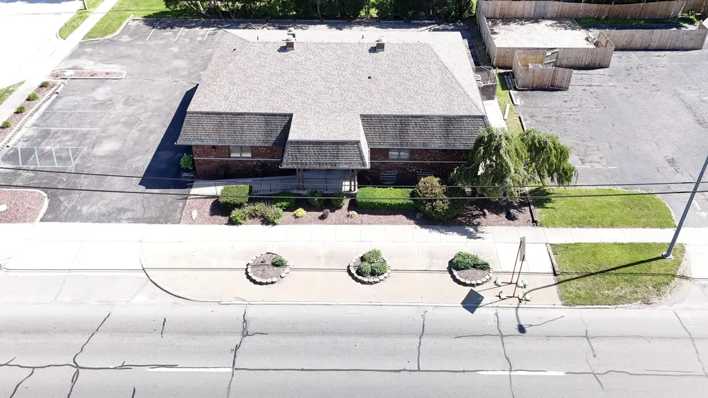 24825 Eureka Road Taylor City MI 48180