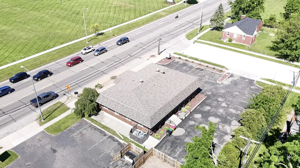 24825 Eureka Road Taylor City MI 48180