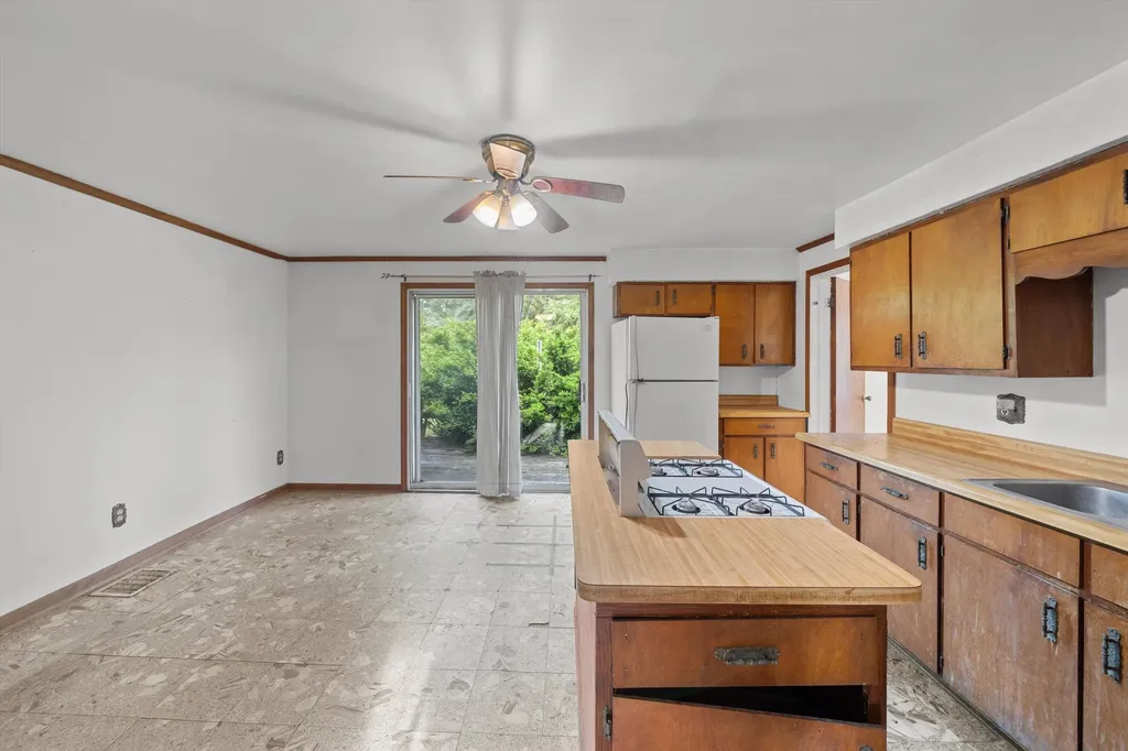 1120 Jewell Road York Charter Township MI 48160