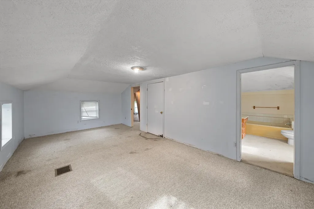 1120 Jewell Road York Charter Township MI 48160