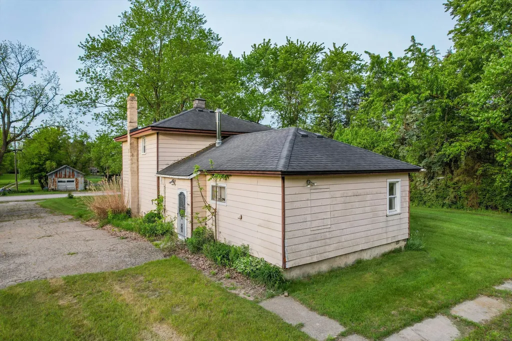 1120 Jewell Road York Charter Township MI 48160