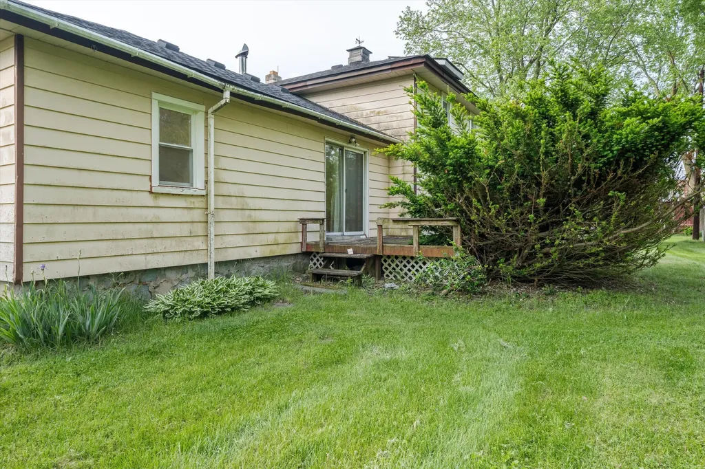 1120 Jewell Road York Charter Township MI 48160
