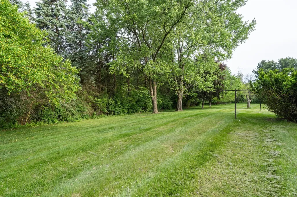 1120 Jewell Road York Charter Township MI 48160