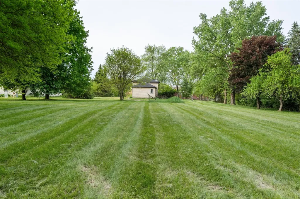 1120 Jewell Road York Charter Township MI 48160