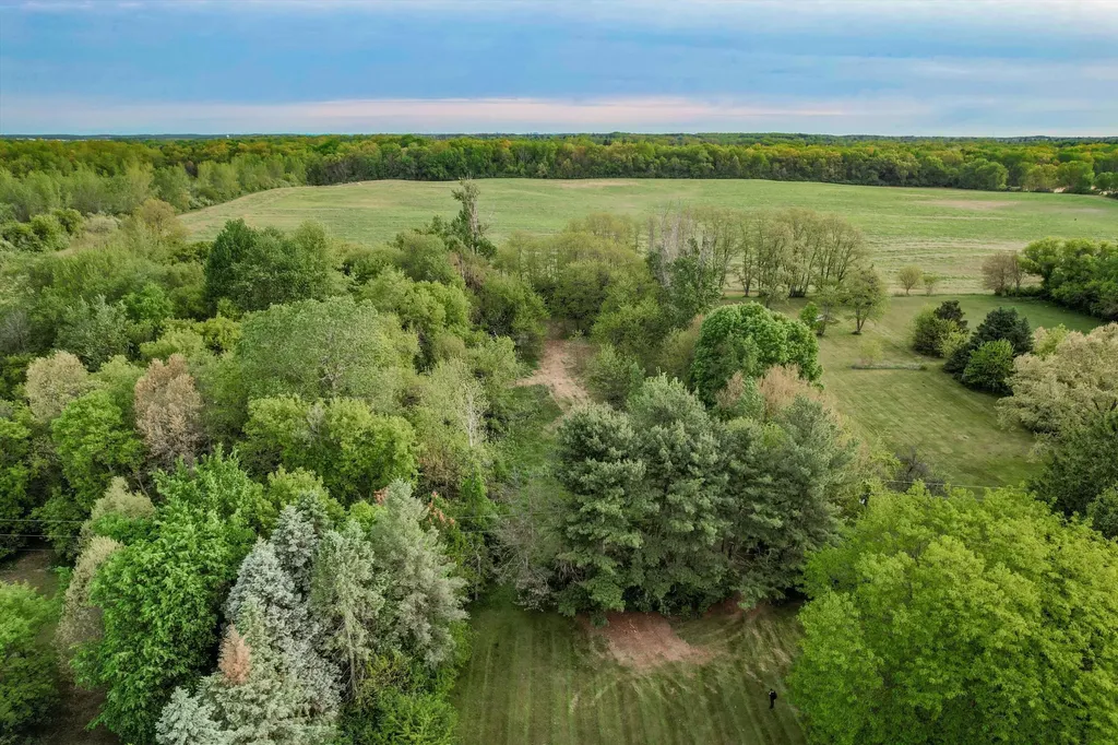 1120 Jewell Road York Charter Township MI 48160