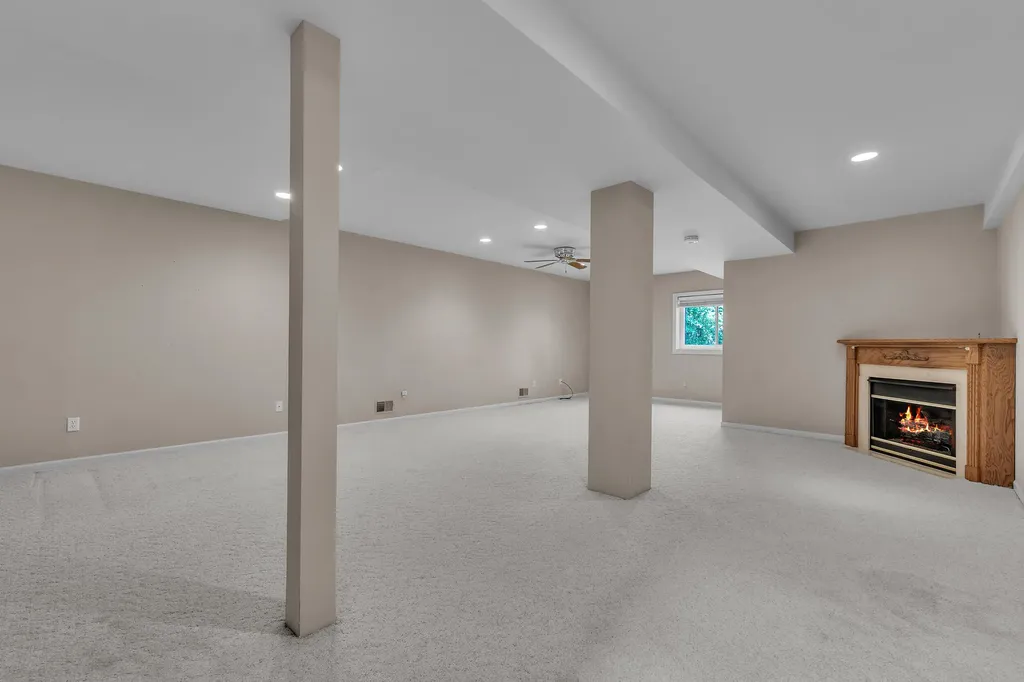 4853 Lone Oak Court Pittsfield Charter Township MI 48108
