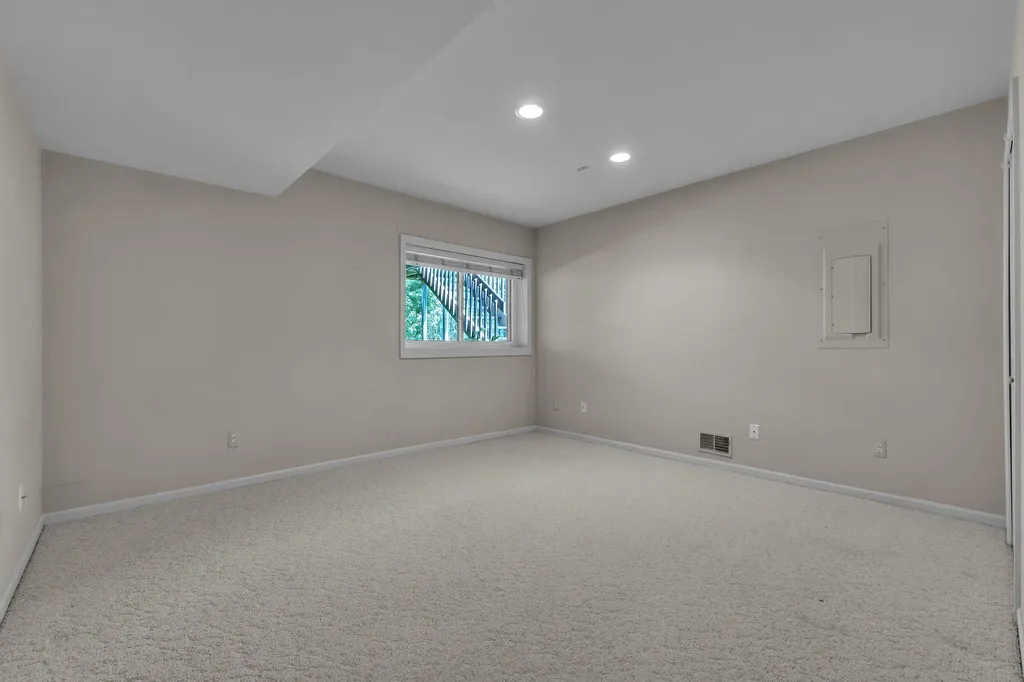 4853 Lone Oak Court Pittsfield Charter Township MI 48108