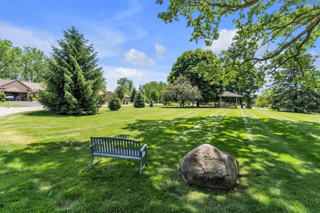 4853 Lone Oak Court Pittsfield Charter Township MI 48108