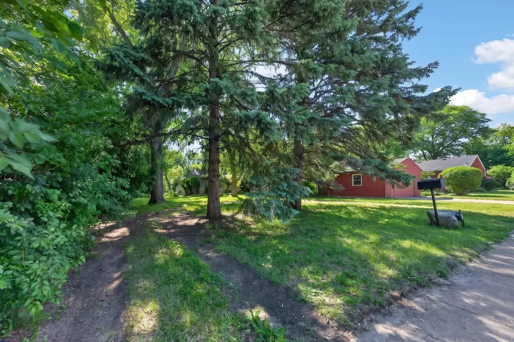 23830 Scotia Road Oak Park City MI 48237