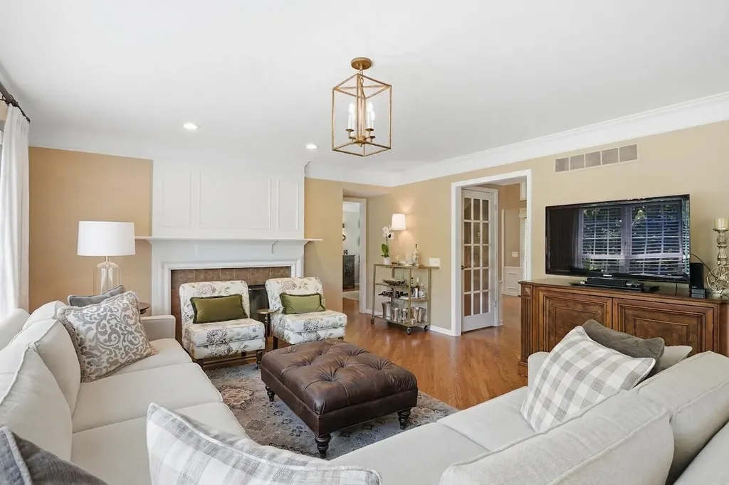 1749 Mountain Ash Drive West Bloomfield Charter Township MI 48324