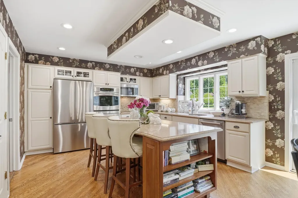 1749 Mountain Ash Drive West Bloomfield Charter Township MI 48324