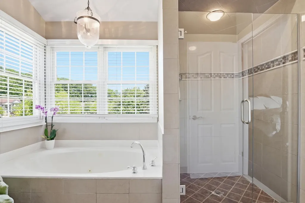 1749 Mountain Ash Drive West Bloomfield Charter Township MI 48324