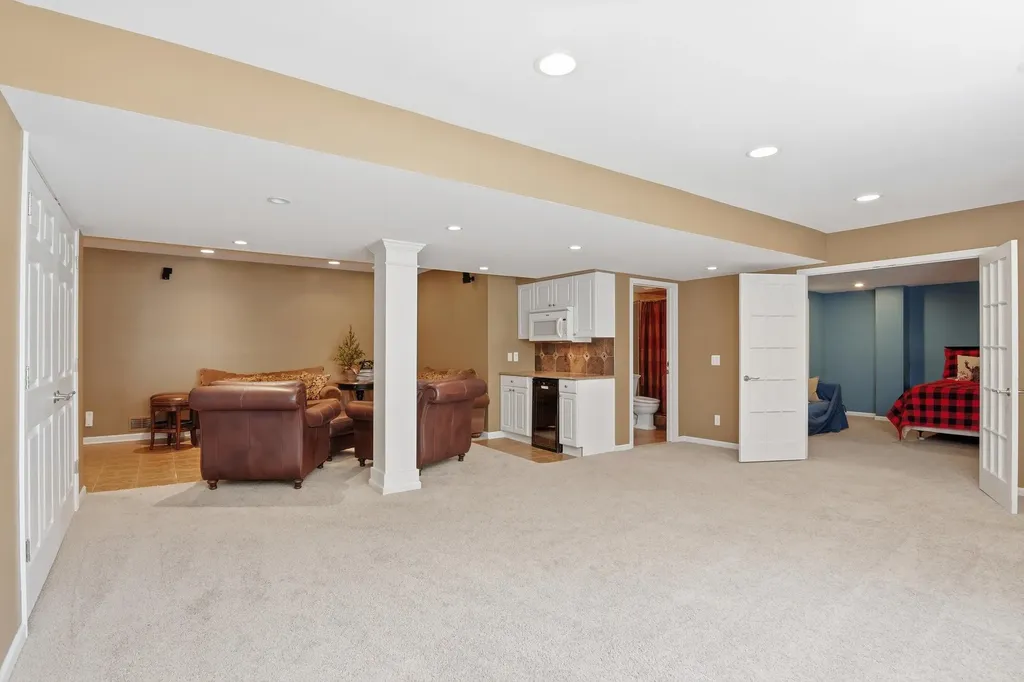 1749 Mountain Ash Drive West Bloomfield Charter Township MI 48324