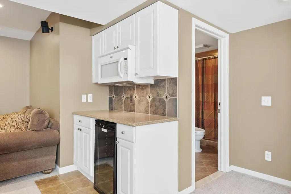 1749 Mountain Ash Drive West Bloomfield Charter Township MI 48324