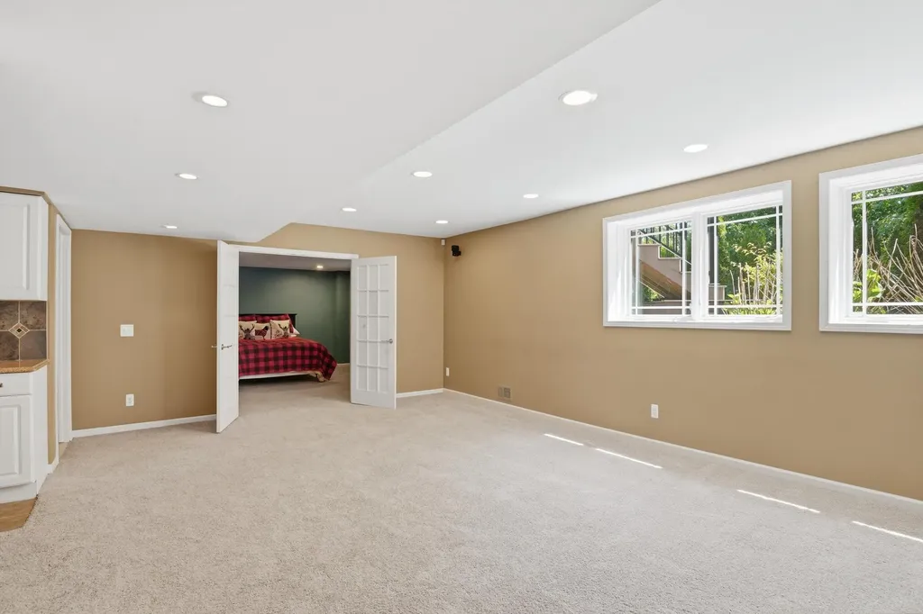 1749 Mountain Ash Drive West Bloomfield Charter Township MI 48324