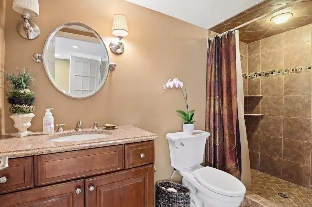 1749 Mountain Ash Drive West Bloomfield Charter Township MI 48324