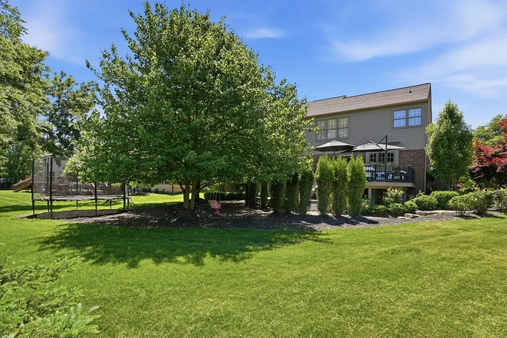 1749 Mountain Ash Drive West Bloomfield Charter Township MI 48324