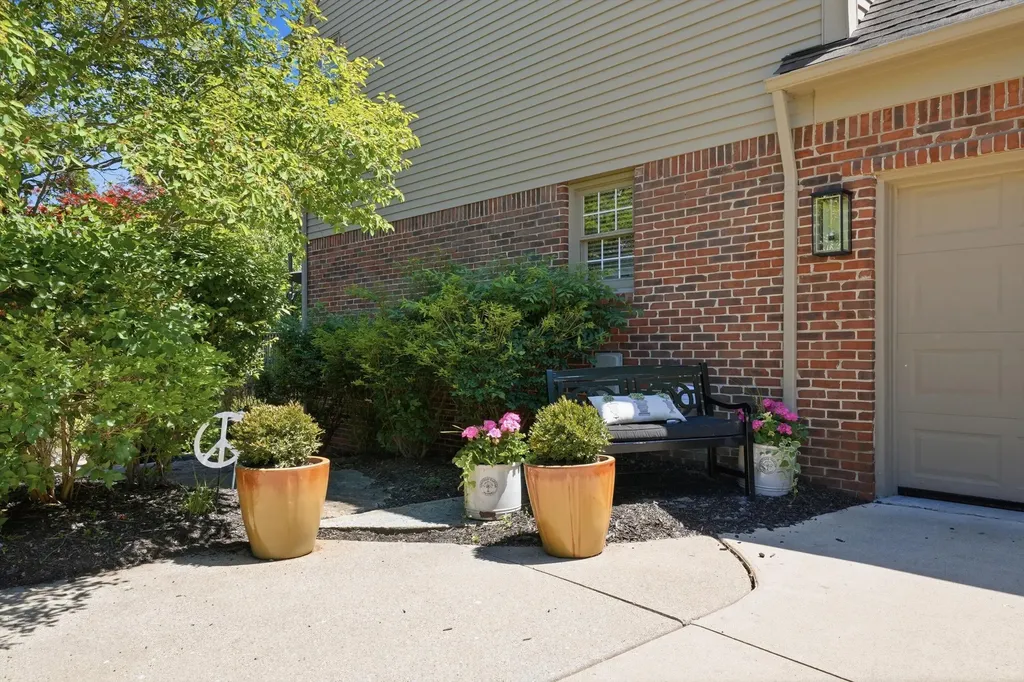1749 Mountain Ash Drive West Bloomfield Charter Township MI 48324