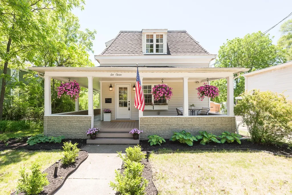 611 W Silver Lake Road Fenton City MI 48430