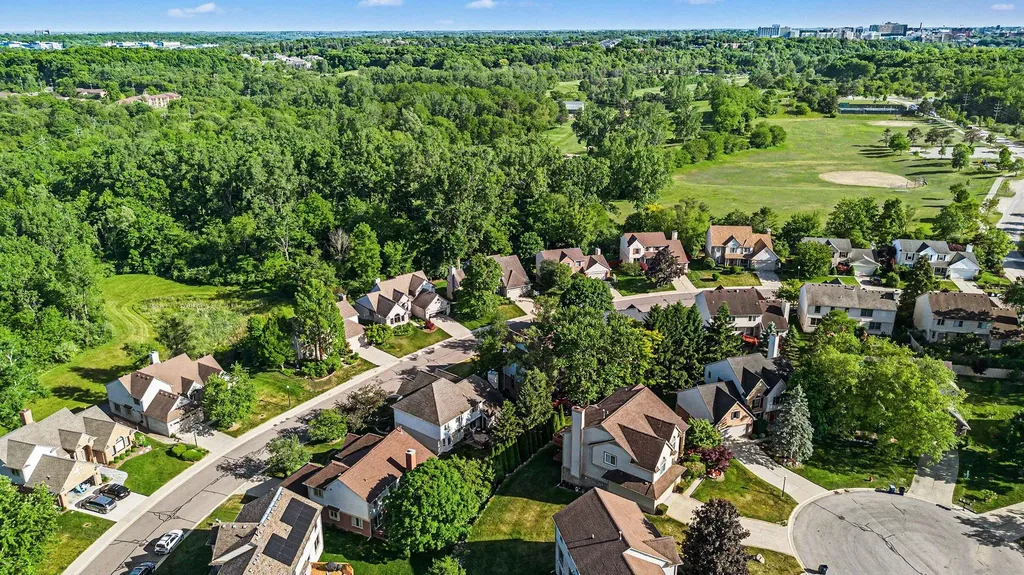 2877 Leslie Park Circle Ann Arbor City MI 48105