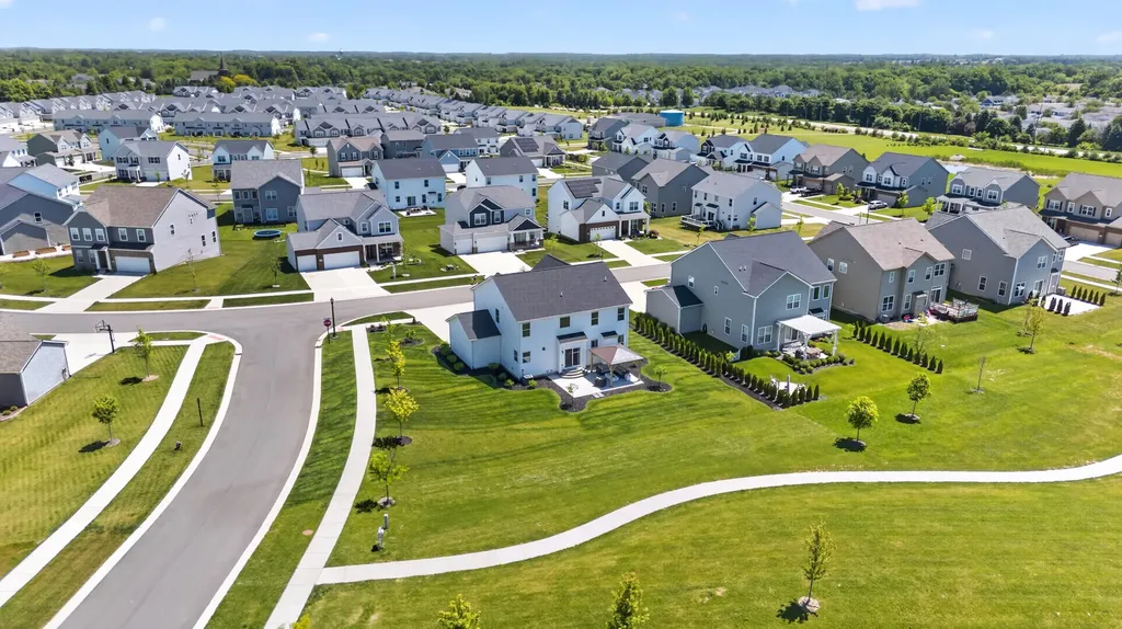 2713 Maize Loop Saline City MI 48176
