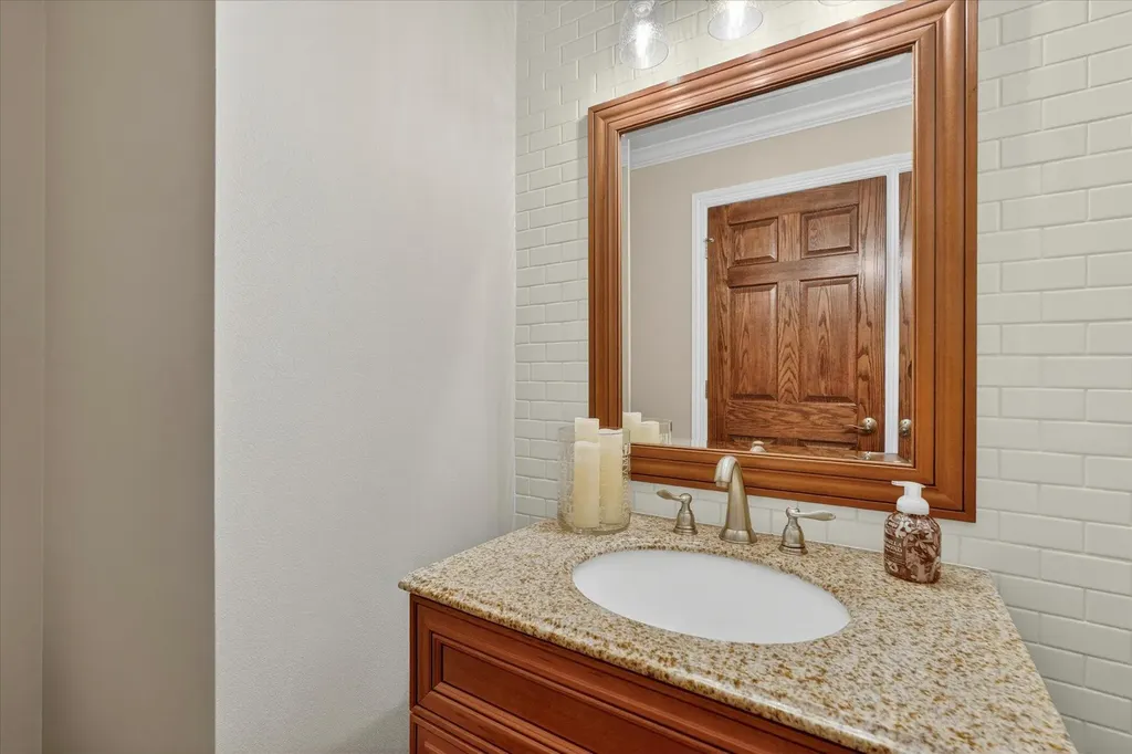 4022 Dun Rovin Court Commerce Charter Township MI 48382