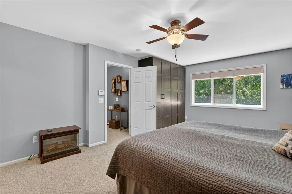 4022 Dun Rovin Court Commerce Charter Township MI 48382
