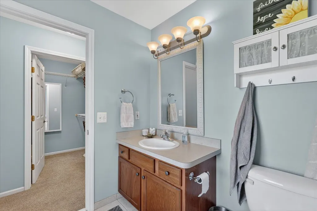 4022 Dun Rovin Court Commerce Charter Township MI 48382