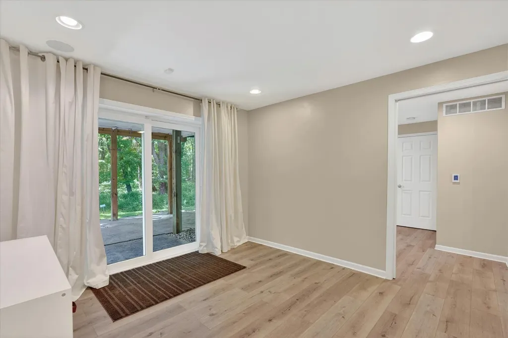 4022 Dun Rovin Court Commerce Charter Township MI 48382