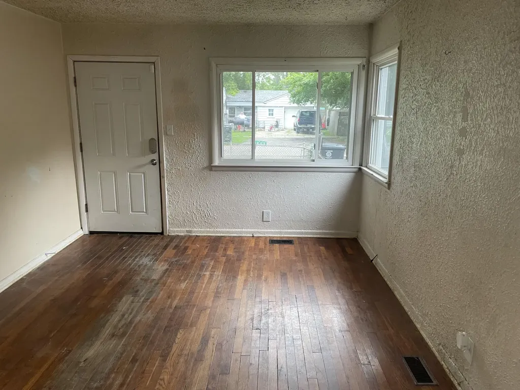 3406 Pitkin Avenue Flint City MI 48506
