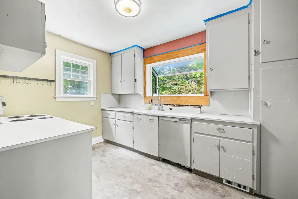 906 Pauline Boulevard Ann Arbor City MI 48103