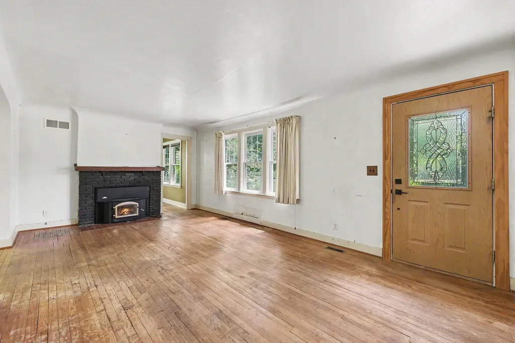 906 Pauline Boulevard Ann Arbor City MI 48103