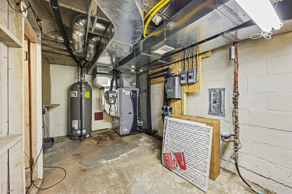 906 Pauline Boulevard Ann Arbor City MI 48103