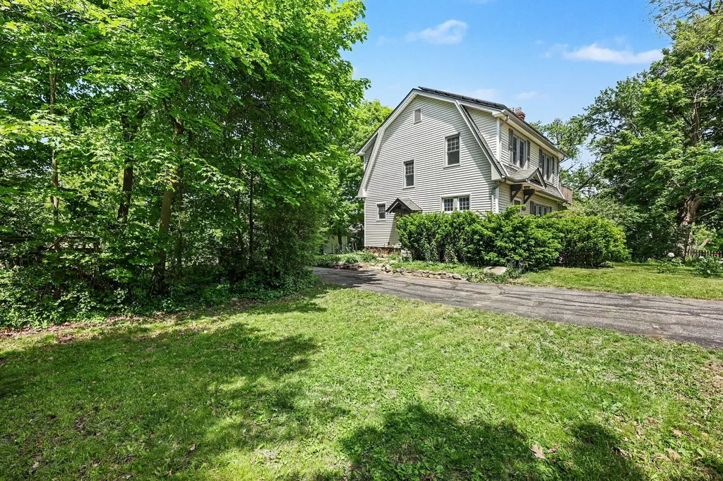 906 Pauline Boulevard Ann Arbor City MI 48103