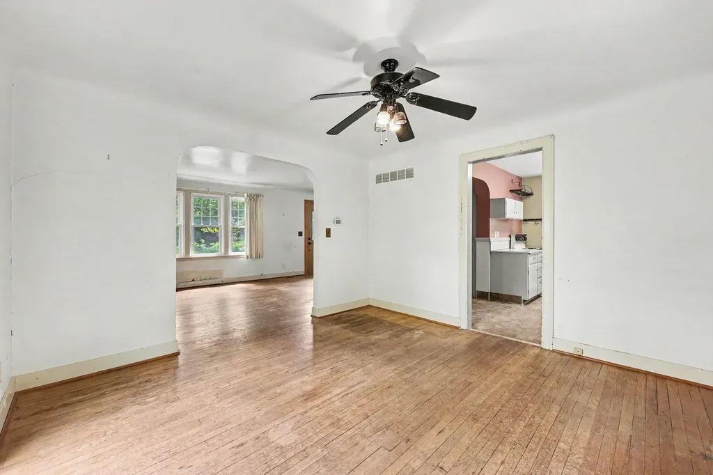 906 Pauline Boulevard Ann Arbor City MI 48103