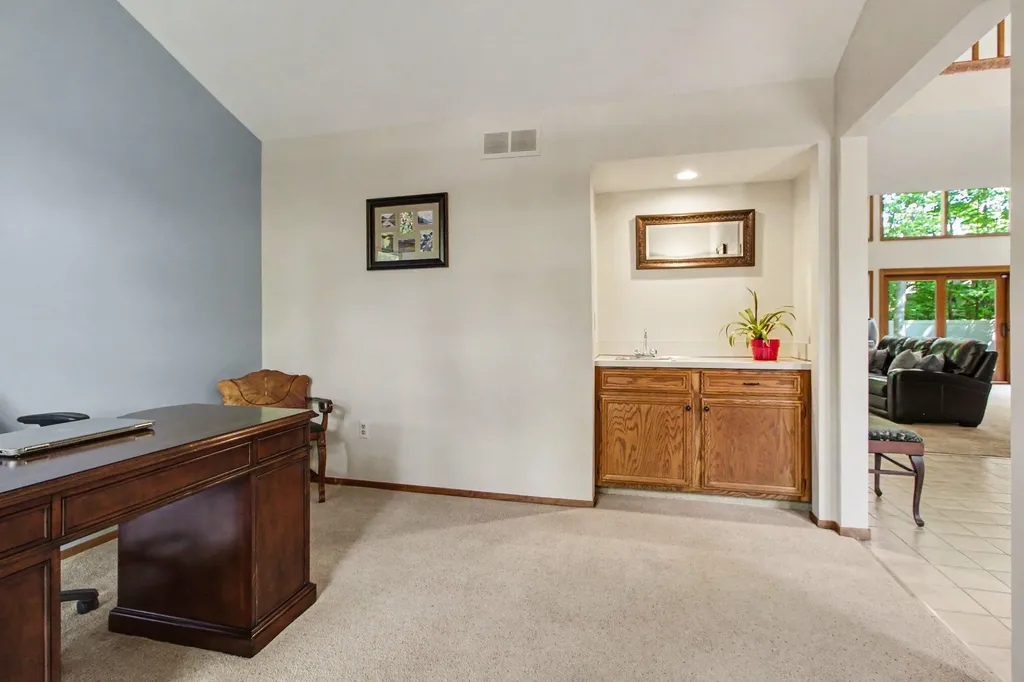 14017 Towering Oaks Drive Shelby Charter Township MI 48315