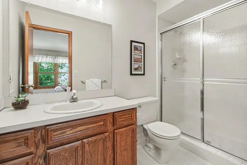 14017 Towering Oaks Drive Shelby Charter Township MI 48315