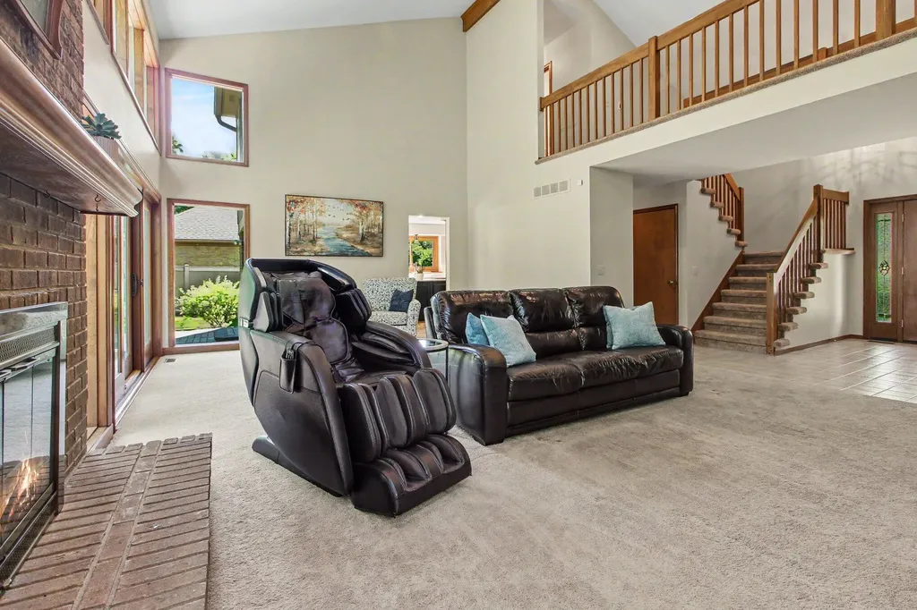 14017 Towering Oaks Drive Shelby Charter Township MI 48315