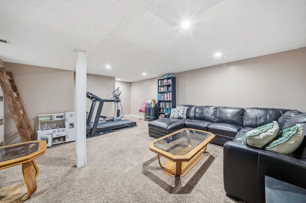 9460 Wildwood Lake Drive Northfield Township MI 48189