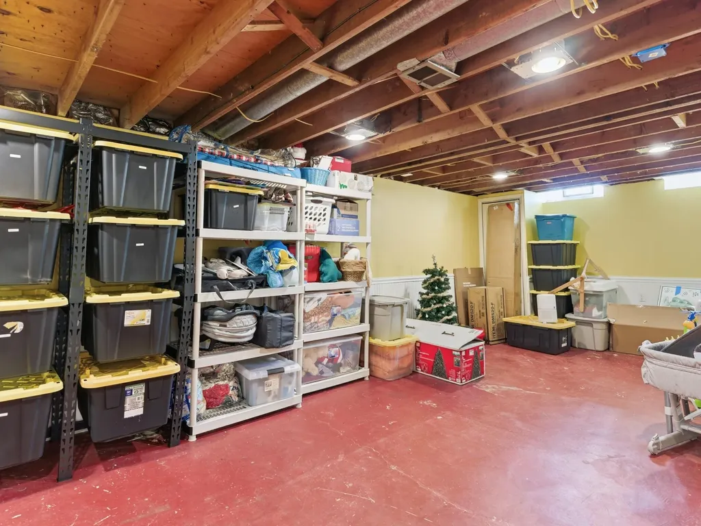 38212 N Rickham Court Westland City MI 48186