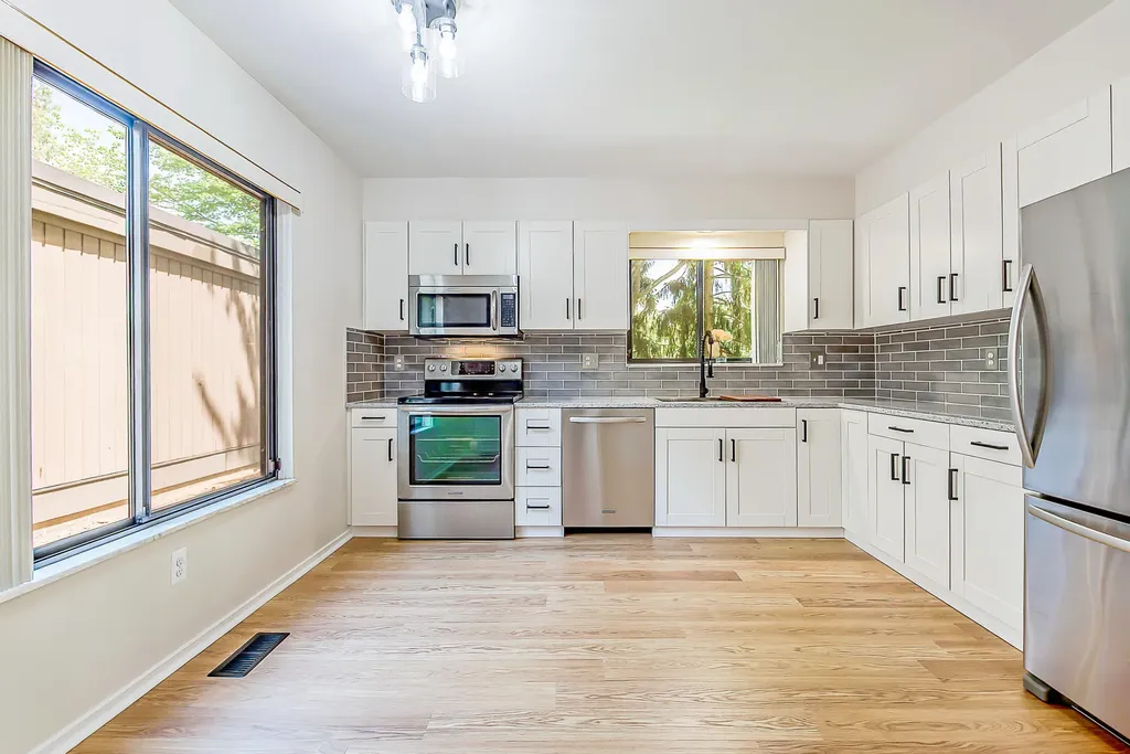 10 Westbury Court Ann Arbor City MI 48105