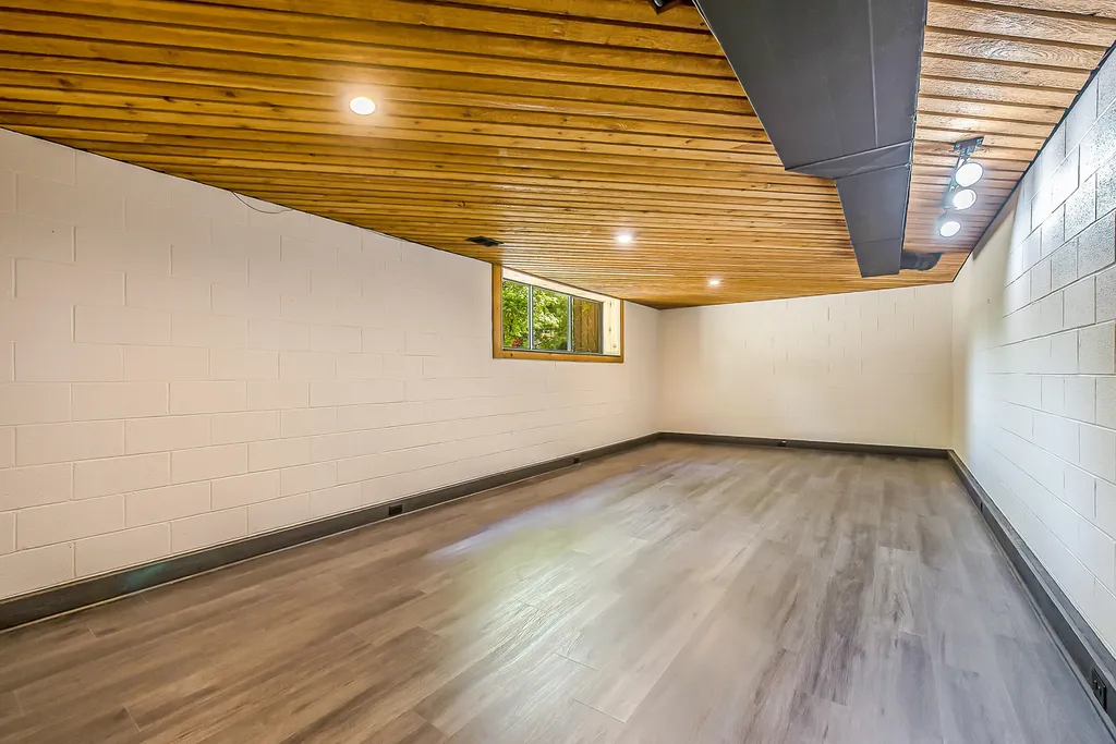 10 Westbury Court Ann Arbor City MI 48105